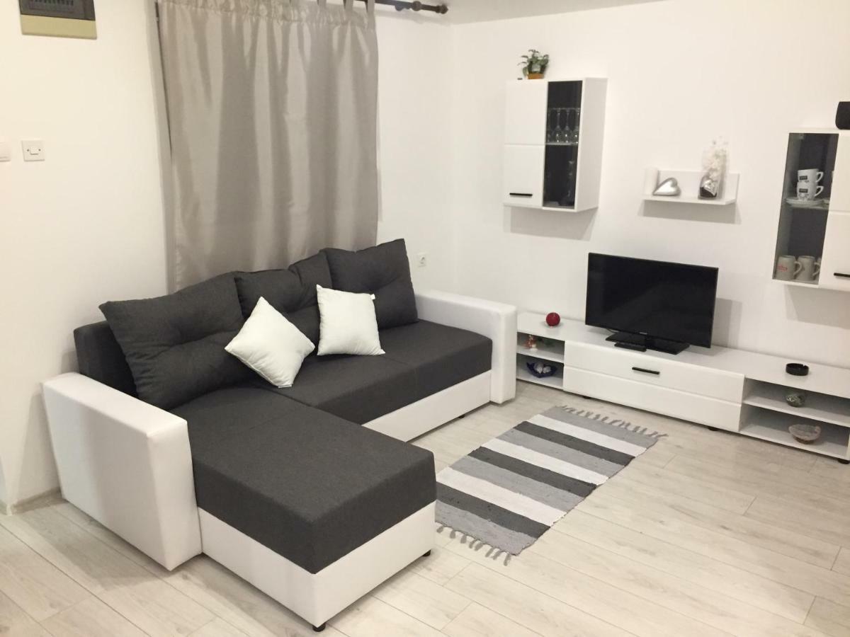 Apartment Roko Vir Zewnętrze zdjęcie