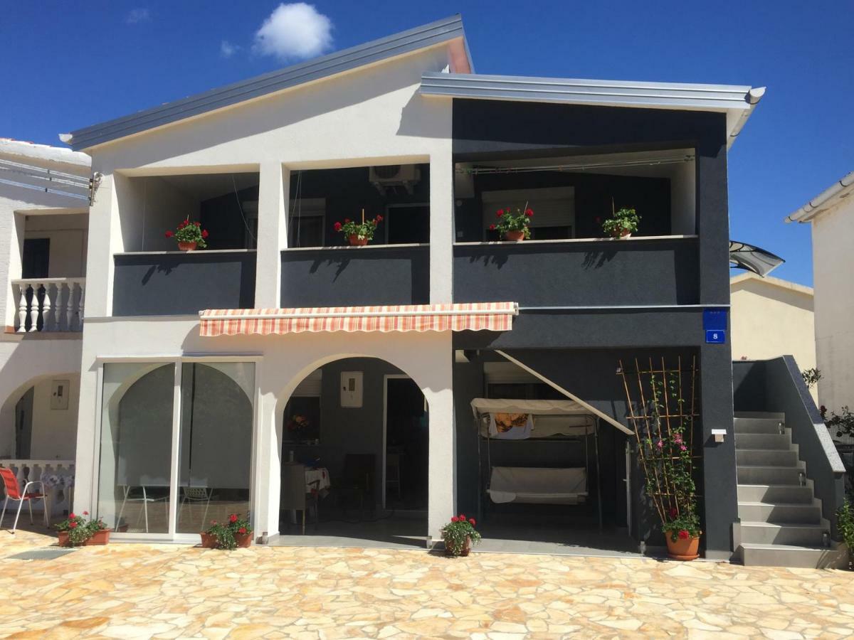 Apartment Roko Vir Zewnętrze zdjęcie