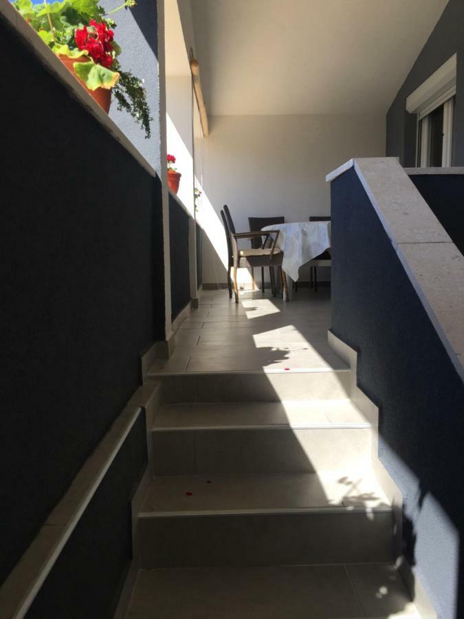 Apartment Roko Vir Zewnętrze zdjęcie