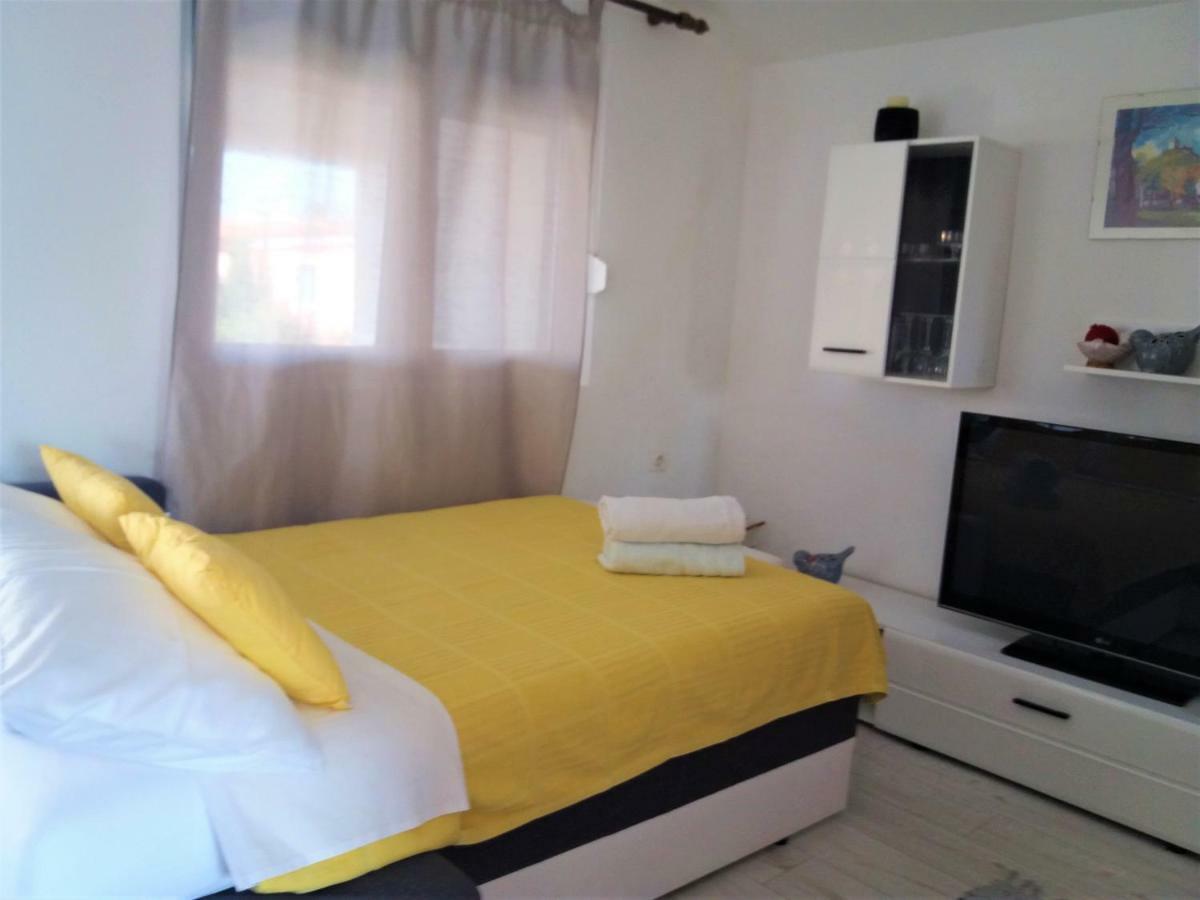 Apartment Roko Vir Zewnętrze zdjęcie
